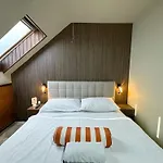Motel Reich